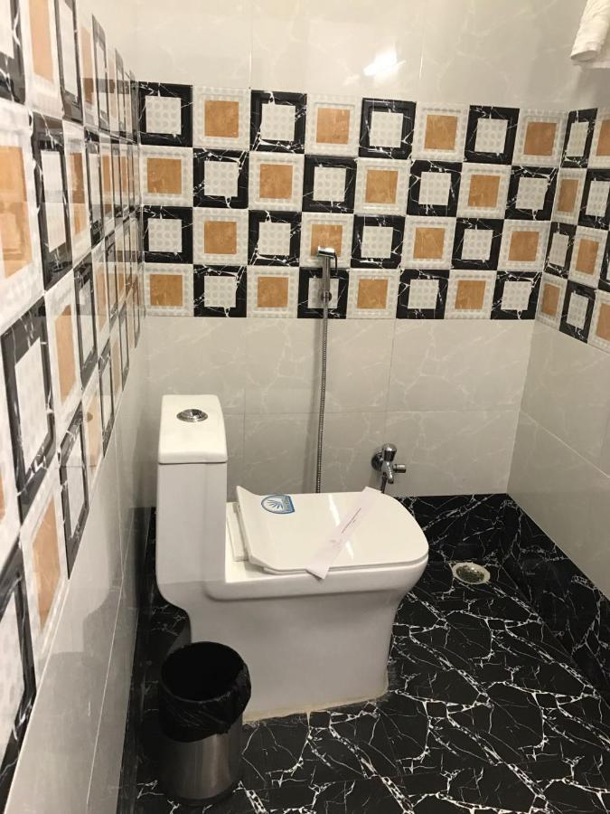 Hotel Anandi Inn Ballia Buitenkant foto
